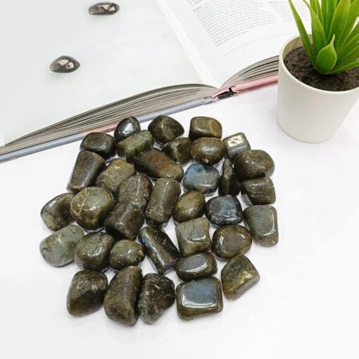 Labradorite Tumbled Stones Kit for Reiki Healing and Energy Balance - Chakra Alignment and Feng Shui Home Decor - 100 Grams - Image 4